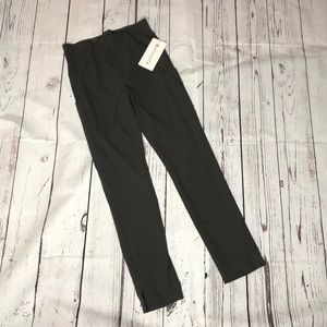 Athlete Charcoal Wander Slim Pant